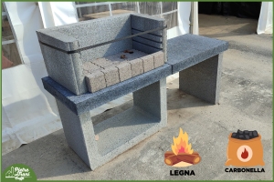 Barbecue Grigio con base laterale